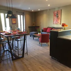 https://au-fil-de-leau.fr-provencehotel.com